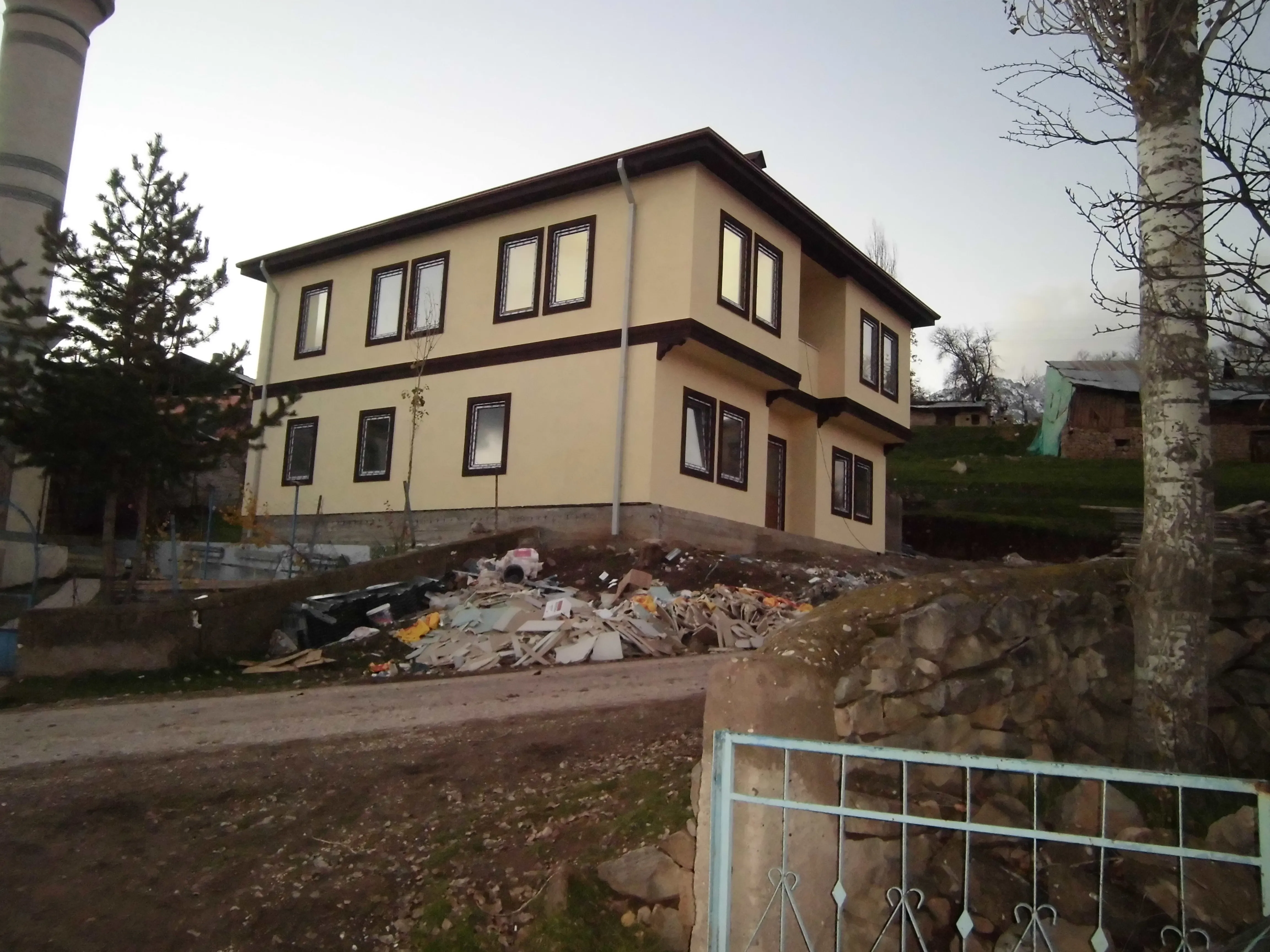 4 1 Çift katlı Prefabrik Ev